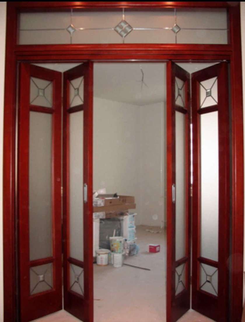 Дверь гармошка с декоративными стеклянными вставками Каменск-Уральский